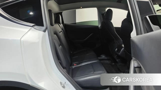 Tesla Model Y 2022 Белый из Кореи, фото 3