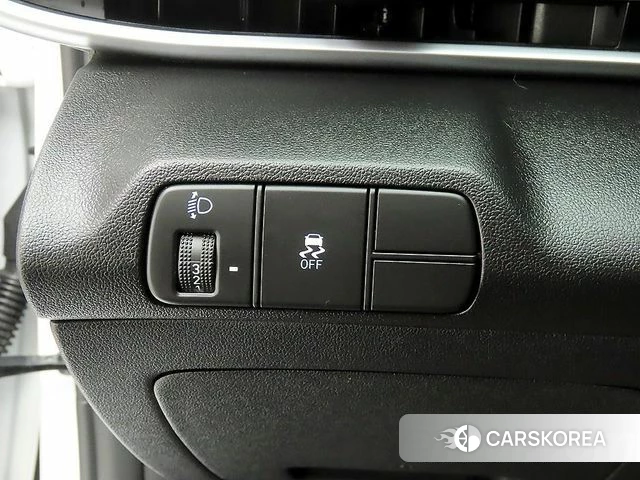 Hyundai The New Avante (CN7) 2023 Белый из Кореи, фото 3