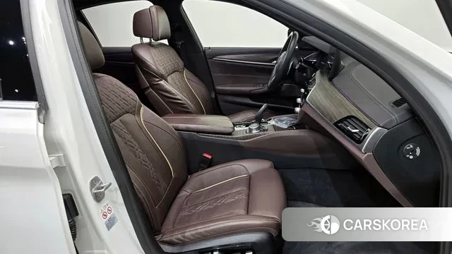 BMW 5 Series (G30) 2020 Белый из Кореи, фото 3