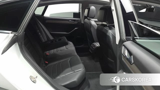 Volkswagen Arteon 2020 Белый из Кореи, фото 3