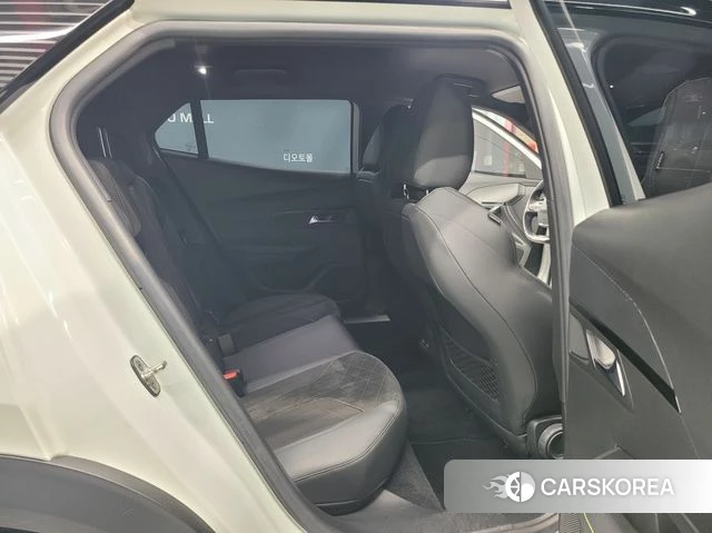 Peugeot 2008 Second generation 2020 Белый из Кореи, фото 3