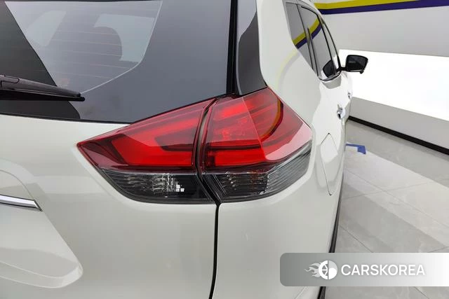 Nissan X-Trail 2021 Белый из Китая, фото 3