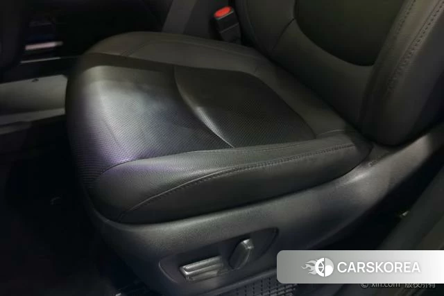 Toyota Granvia 2024 Черный из Китая, фото 3