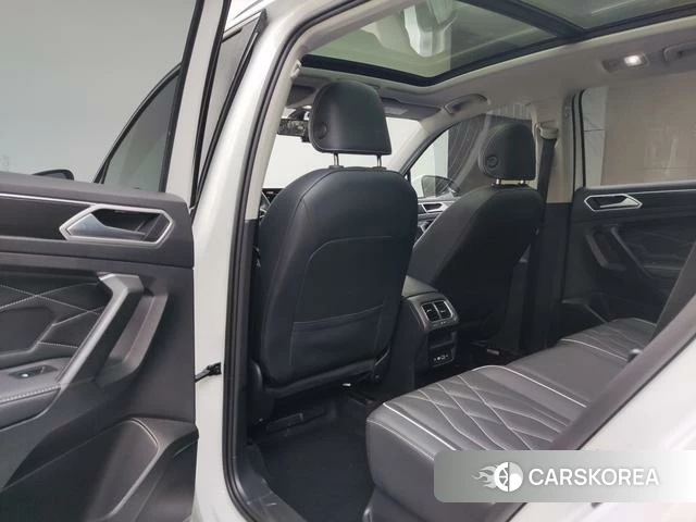 Volkswagen Tiguan L 2023 Белый из Китая, фото 3