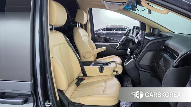 Hyundai Staria 2021 Серый из Кореи, фото 3