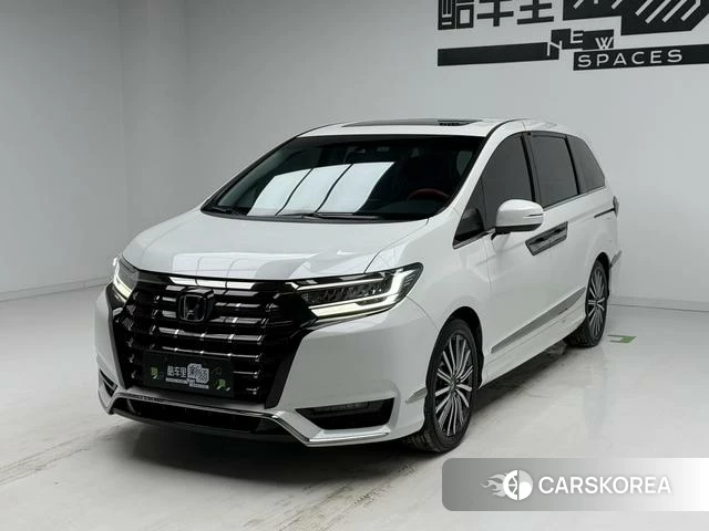 Honda Elysion 2022 Белый из Китая, фото 3