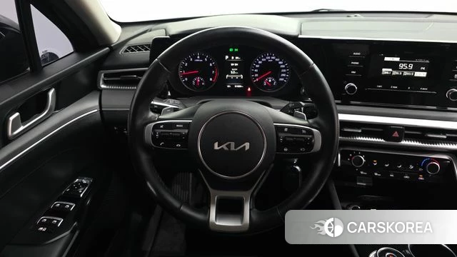 Kia K5 3rd generation 2023 Черный из Кореи, фото 3