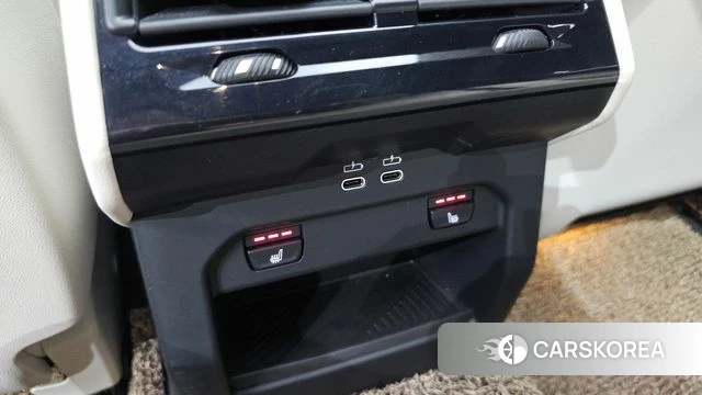 BMW 5 Series (G60) 2024 Белый из Кореи, фото 3