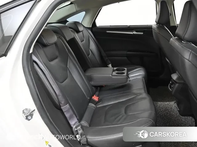 Ford Mondeo 4th Generation 2019 Белый из Кореи, фото 3