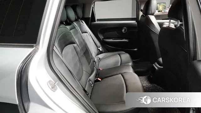 Mini Cooper Clubman 2020 Серебряный из Кореи, фото 3