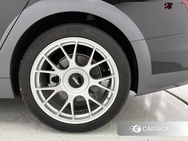 Audi A6 2021 Черный из Китая, фото 3