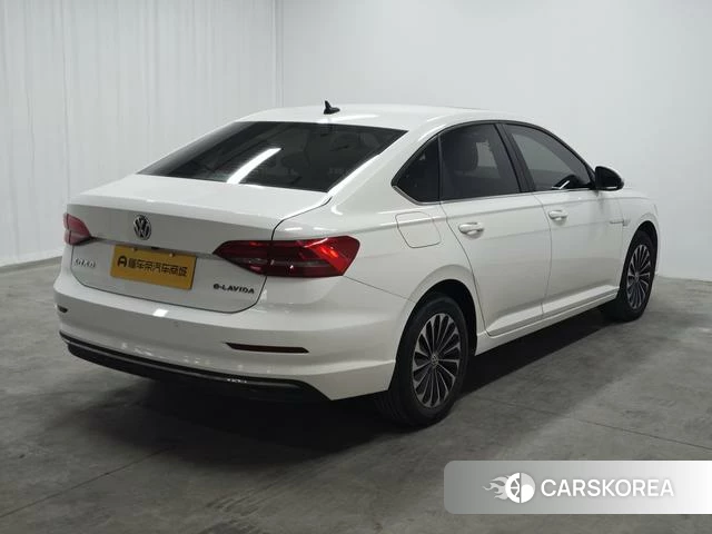 Volkswagen Lavida 2020 Белый из Китая, фото 3