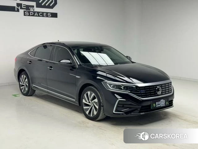Volkswagen Passat 2023 Черный из Китая, фото 3