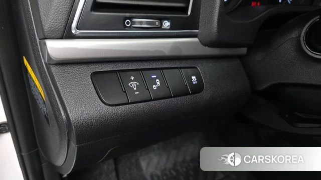 Hyundai Avante AD 2018 Белый из Кореи, фото 3
