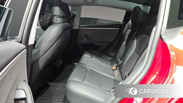 Tesla Model 3 2024 Красный из Кореи, фото 3