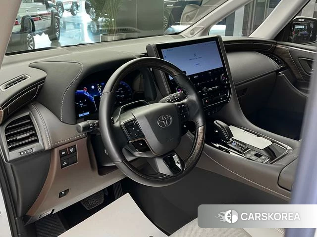 Toyota Alphard 2025 Белый из Китая, фото 3