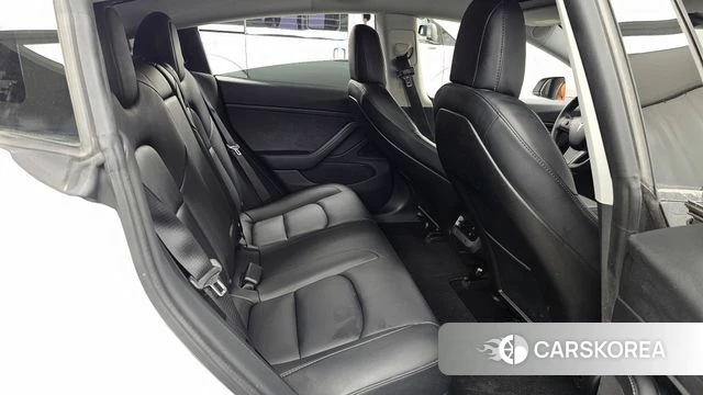 Tesla Model 3 2020 Белый из Кореи, фото 3