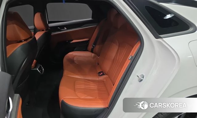 Kia The New K5 3rd generation 2024 Белый из Кореи, фото 3