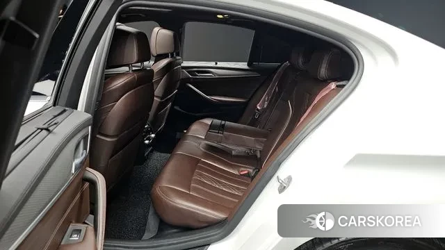 BMW 5 Series (G30) 2019 Белый из Кореи, фото 3