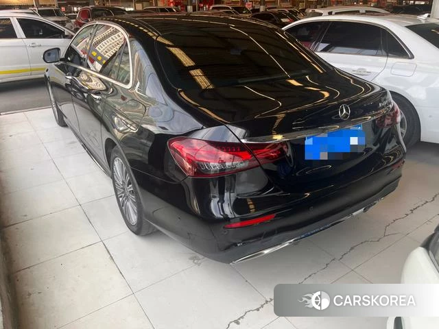 Mercedes-Benz E-Class 2023 Черный из Китая, фото 3