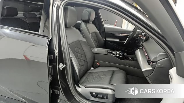 BMW i5 (G60) 2025 Черный из Кореи, фото 3