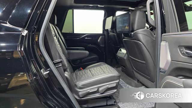 Cadillac Escalade 5th Generation 2022 Черный из Кореи, фото 3