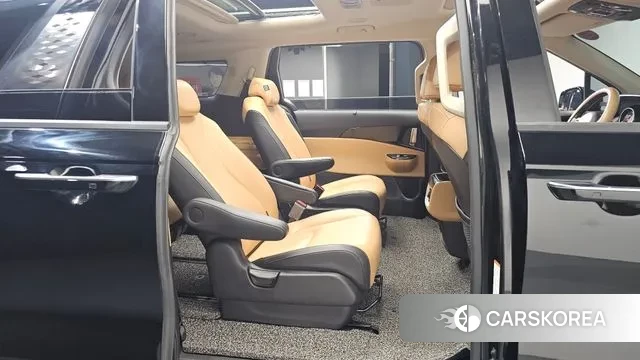 Kia Carnival 4th generation 2022 Черный из Кореи, фото 3