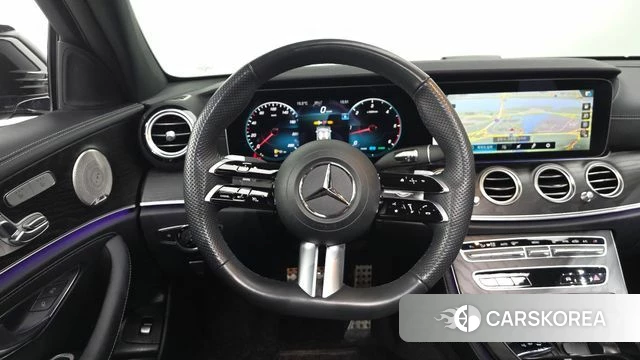 Mercedes-Benz E-Class W213 2023 Черный из Кореи, фото 3