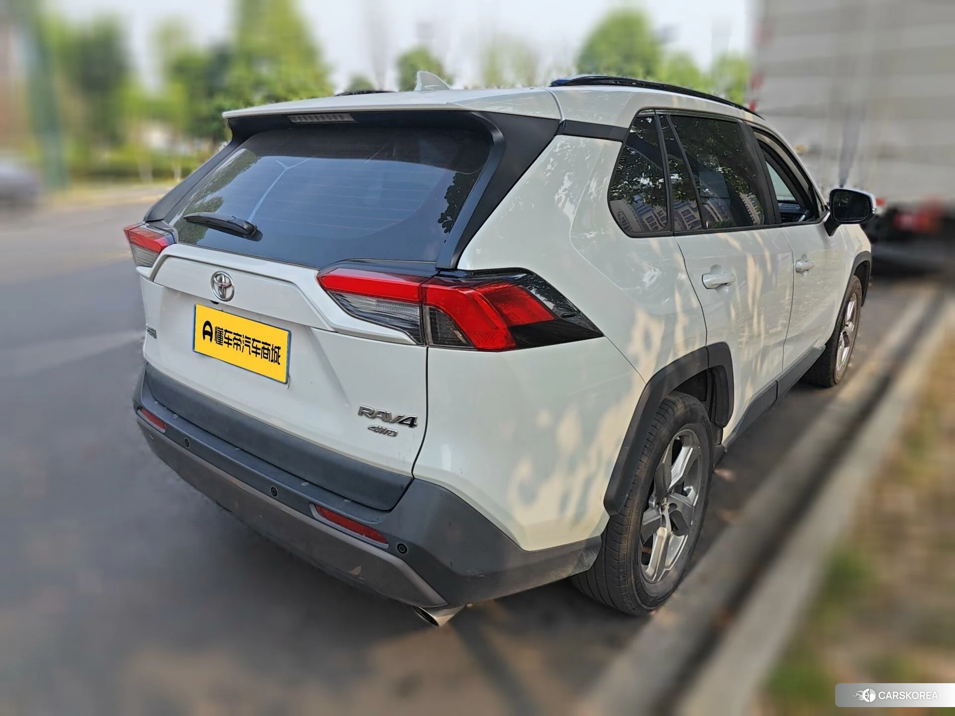 Toyota RAV4 2021 Белый из Китая, фото 3