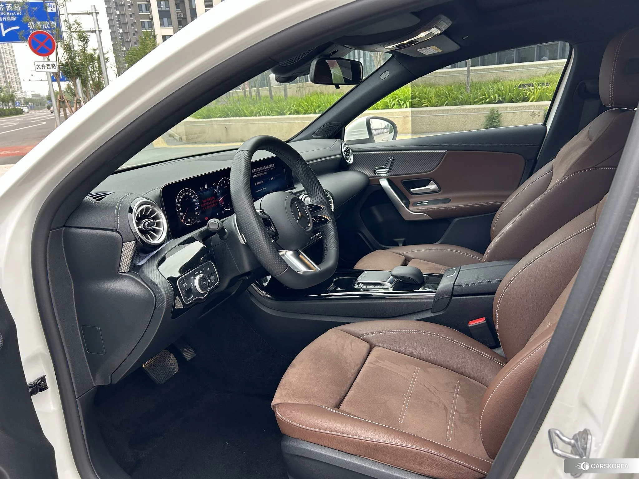 Mercedes-Benz A-Class 2023 Белый из Китая, фото 3