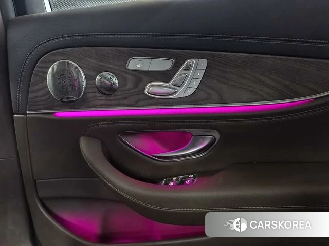 Mercedes-Benz E-Class 2023 Зеленый из Китая, фото 3