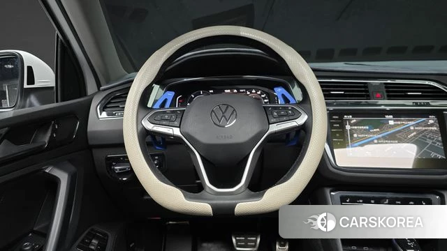 Volkswagen Tiguan second Generation 2022 Белый из Кореи, фото 3