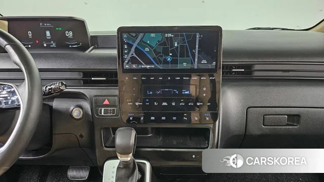 Hyundai Staria 2023 Серебряный из Кореи, фото 3