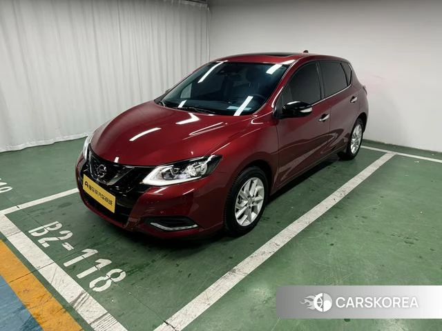 Nissan Tiida 2023 Красный из Китая, фото 3