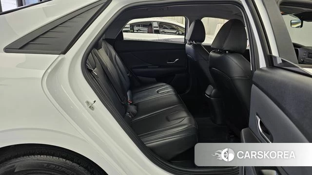 Hyundai Avante Hybrid (CN7) 2021 Белый из Кореи, фото 3