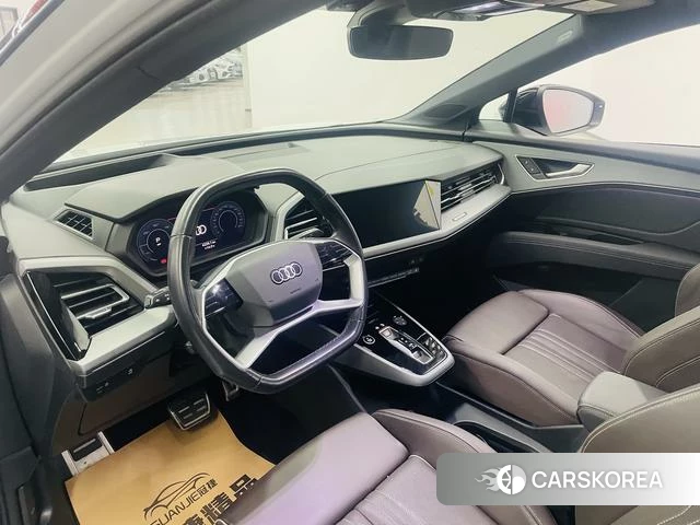 Audi Q5L 2023 Белый из Китая, фото 3
