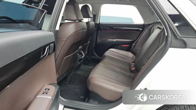 Hyundai Grandeur Hybrid (GN7) 2023 Белый из Кореи, фото 3