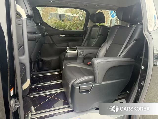 Toyota Vellfire 2023 Черный из Китая, фото 3