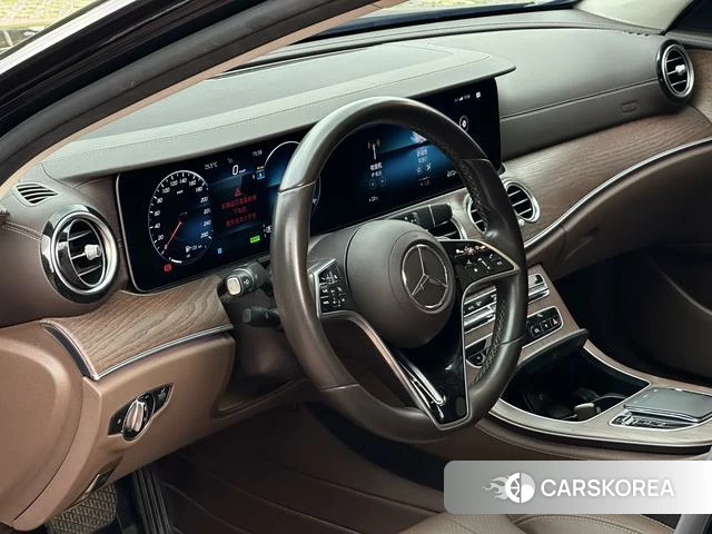 Mercedes-Benz E-Class 2023 Черный из Китая, фото 3