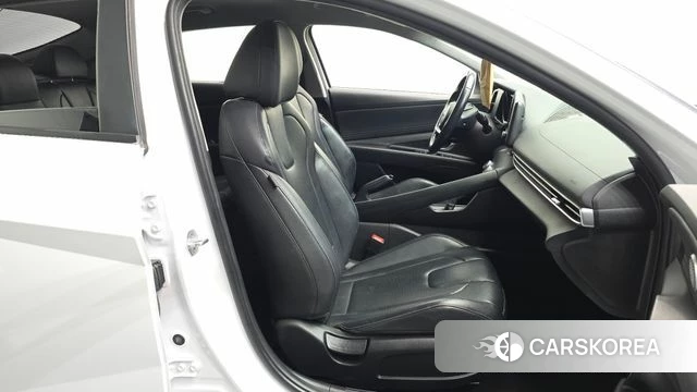 Hyundai Avante (CN7) 2021 Белый из Кореи, фото 3