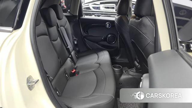 Mini Cooper S 2019 Жемчужный цвет из Кореи, фото 3