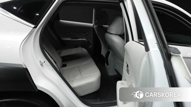 Hyundai Kona Hybrid (SX2) 2023 Белый из Кореи, фото 3