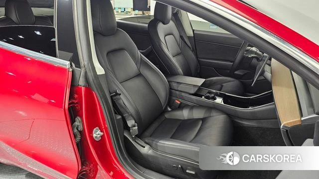 Tesla Model 3 2020 Красный из Кореи, фото 3