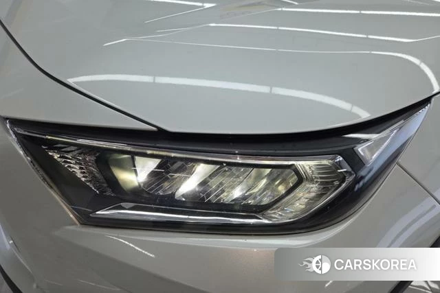 Toyota RAV4 2021 Белый из Китая, фото 3