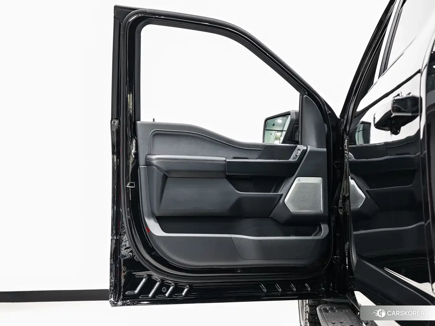 Ford F-150 2025 Черный из Китая, фото 3
