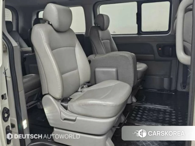 Hyundai The New Grand Starex 2019 Белый из Кореи, фото 3
