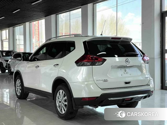 Nissan X-Trail 2023 Белый из Китая, фото 3