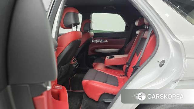 Genesis GV70 2022 Белый из Кореи, фото 3
