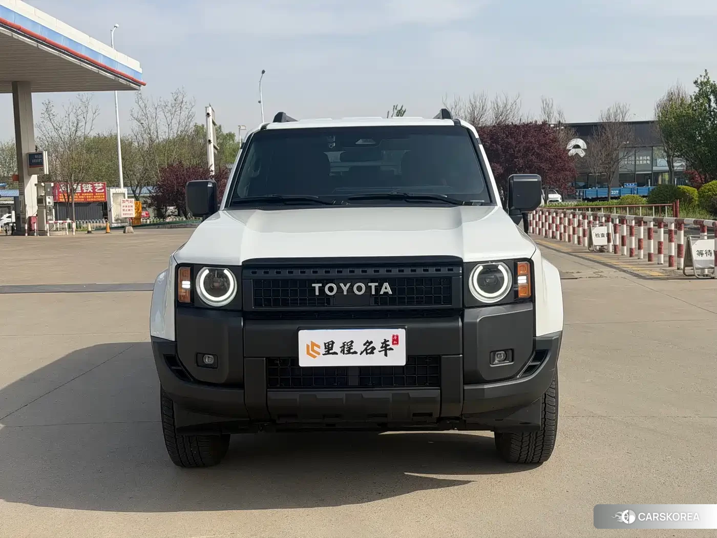 Toyota Land Cruiser 2025 Белый из Китая, фото 3