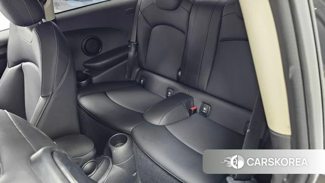 Mini Cooper 2019 Черный из Кореи, фото 3